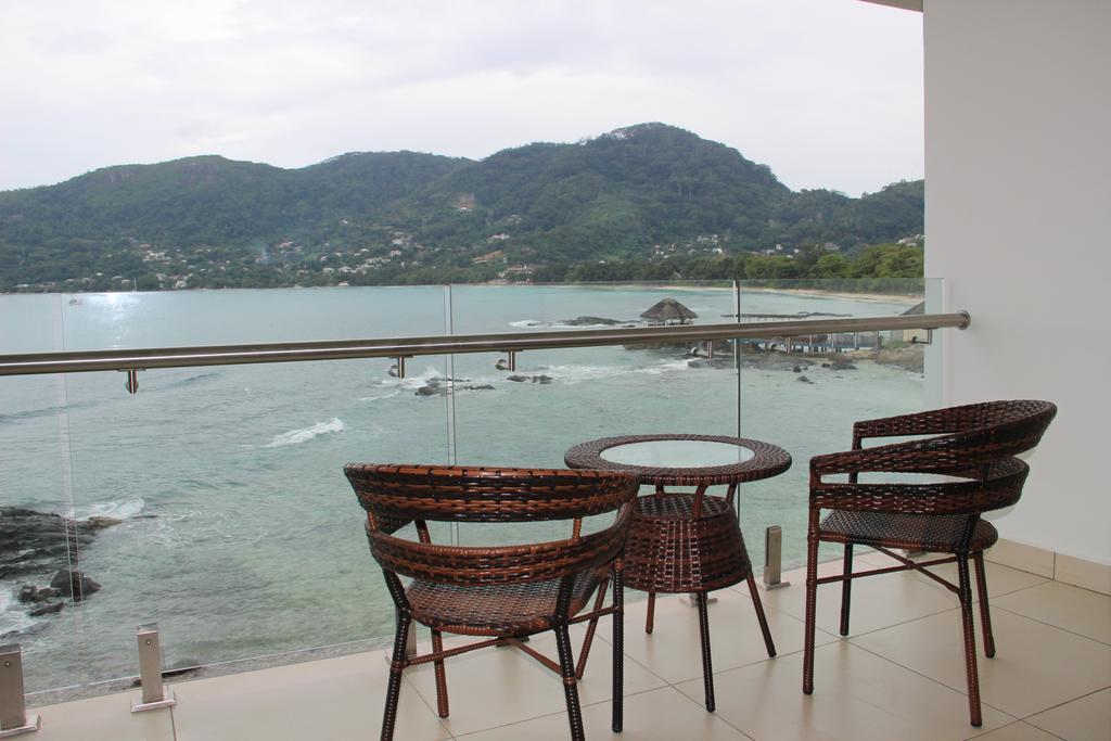 Surfers Cove Apartments Bel Ombre Екстериор снимка
