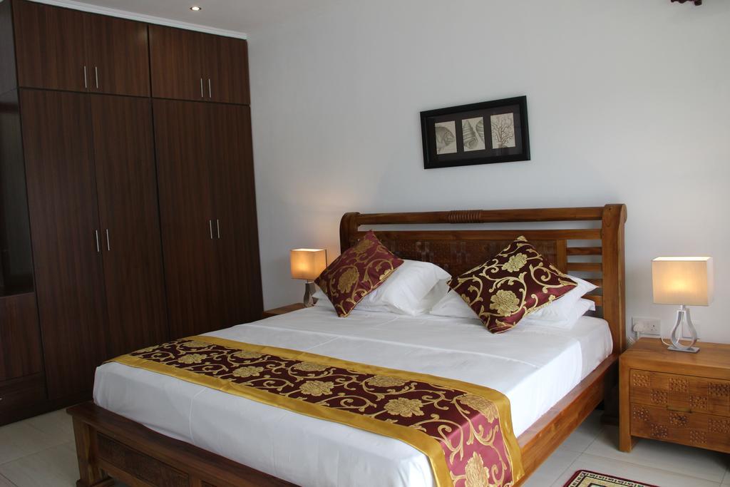 Surfers Cove Apartments Bel Ombre Екстериор снимка